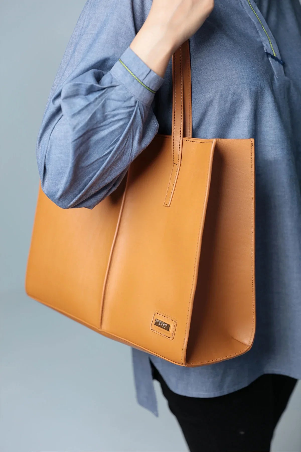 Peanut Brown Leather Bags For Women